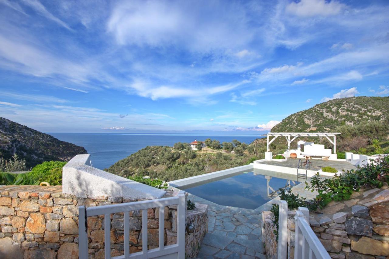 Luxurious Villa With Wonderful View Alonnisos Town ภายนอก รูปภาพ