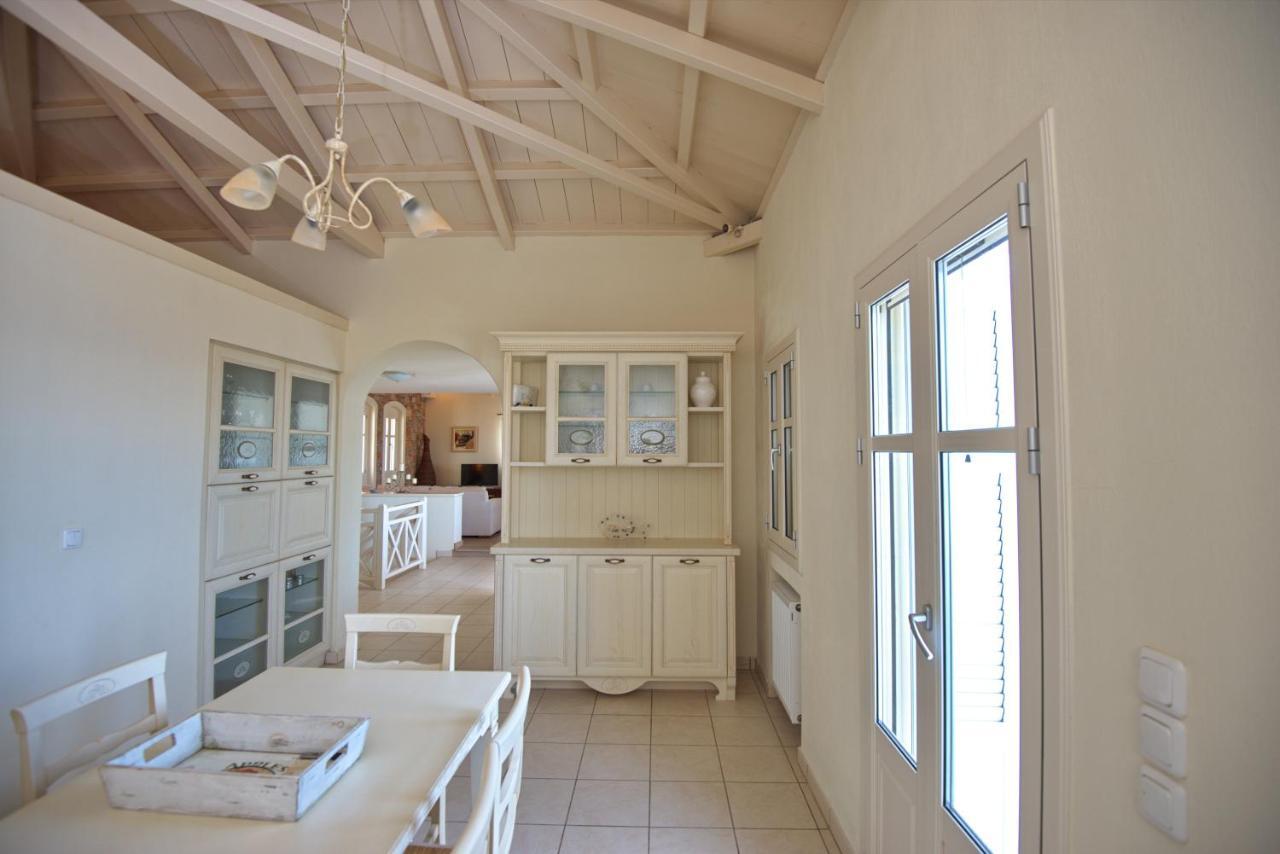 Luxurious Villa With Wonderful View Alonnisos Town ภายนอก รูปภาพ